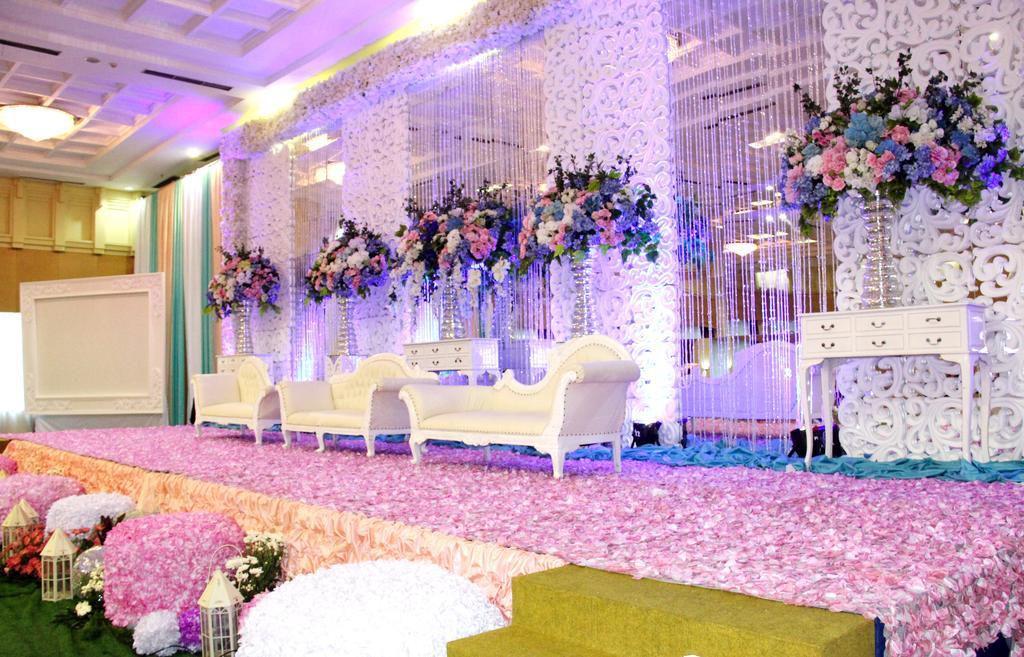 NAM Center Hotel Kemayoran Jakarta Buitenkant foto
